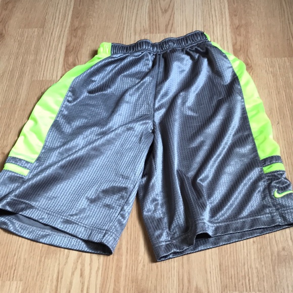 Nike Other - Nike Men’s athletic shorts size medium